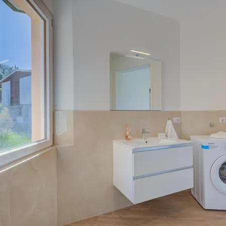 Giulia Apartment *