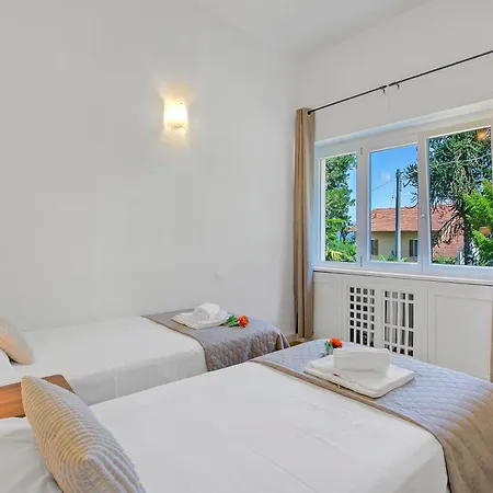 Giulia Apartment Porto Valtravaglia