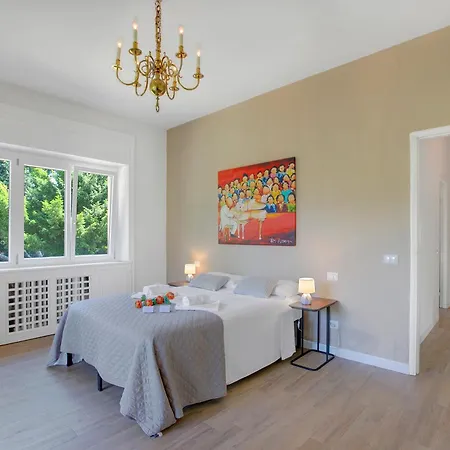 Apartment Giulia Porto Valtravaglia