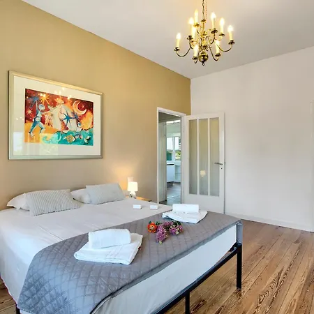 Giulia Apartment