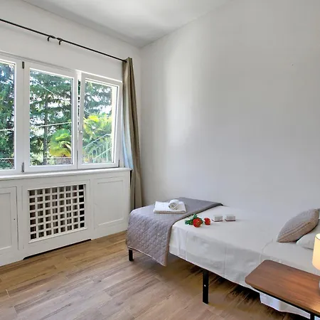 Apartment Giulia *