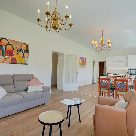 Giulia Apartment